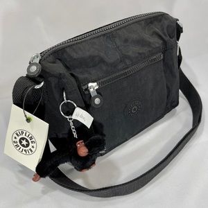 NWT Kipling purse, w/ Monkey Charm-black